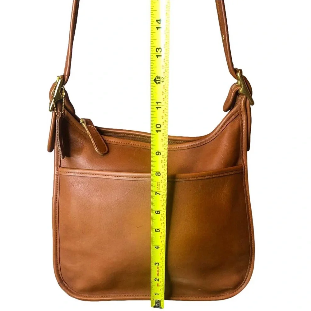 Vintage COACH Legacy Zip British Tan Glove-Tanned Leather Shoulder Bag 9966 COA